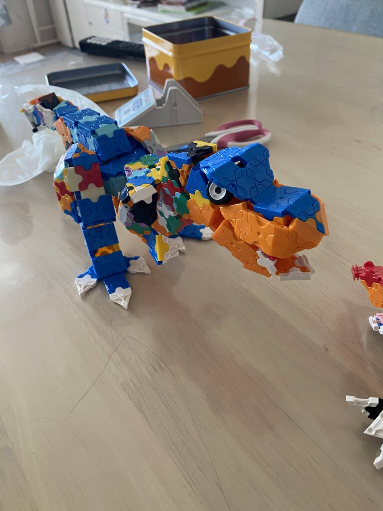 5歳の子どもがLaQで作った恐竜作品